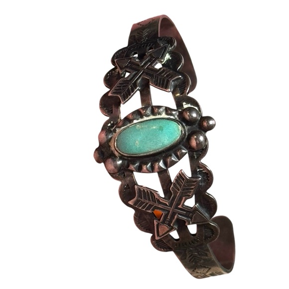 Vintage coin silver Navajo southwestern turquoise etched cuff bracelet - Picture 2 of 10